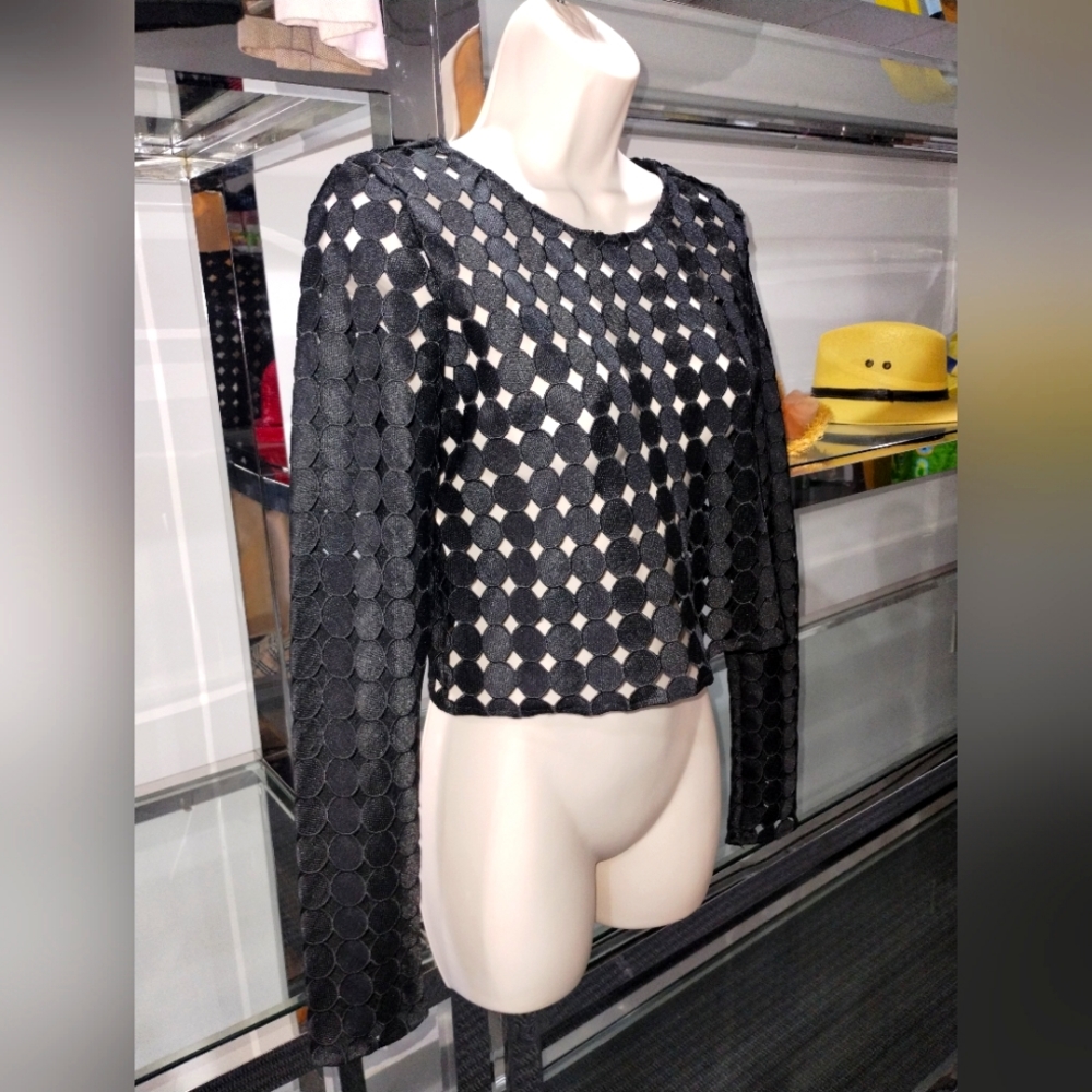 Alexis size M black circle embroidery top New